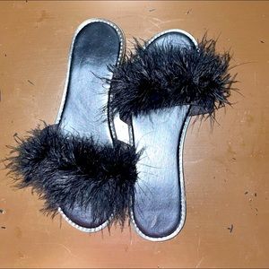 Furry sandal